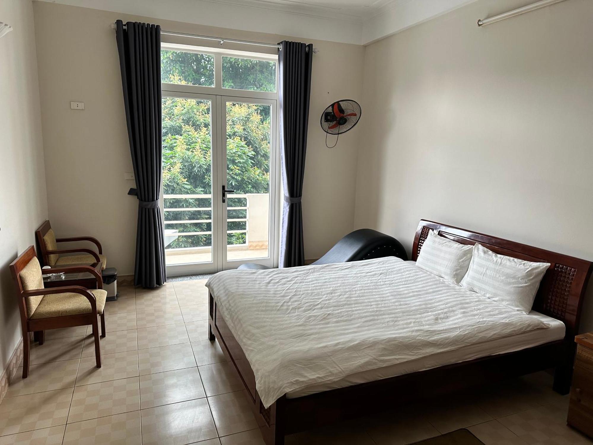 Thien Binh Hotel Hòa Bình Esterno foto