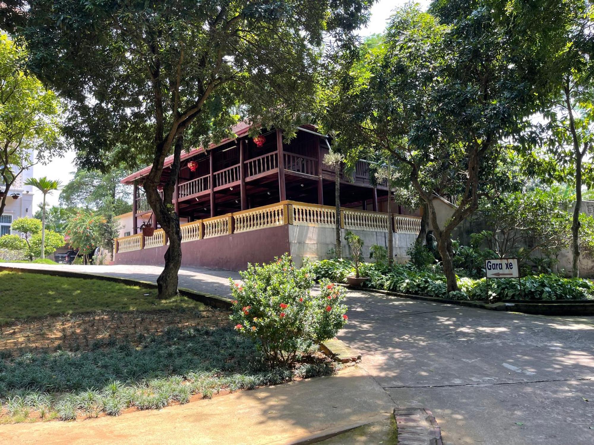 Thien Binh Hotel Hòa Bình Esterno foto